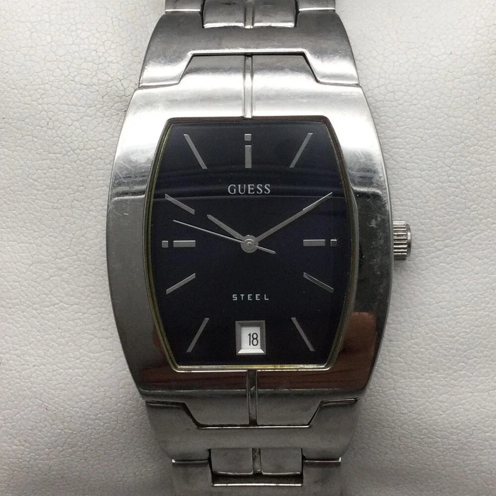 Guess Men Watch Quartz 30mm Steel Tonneau Date G85495G New Battery 7.5